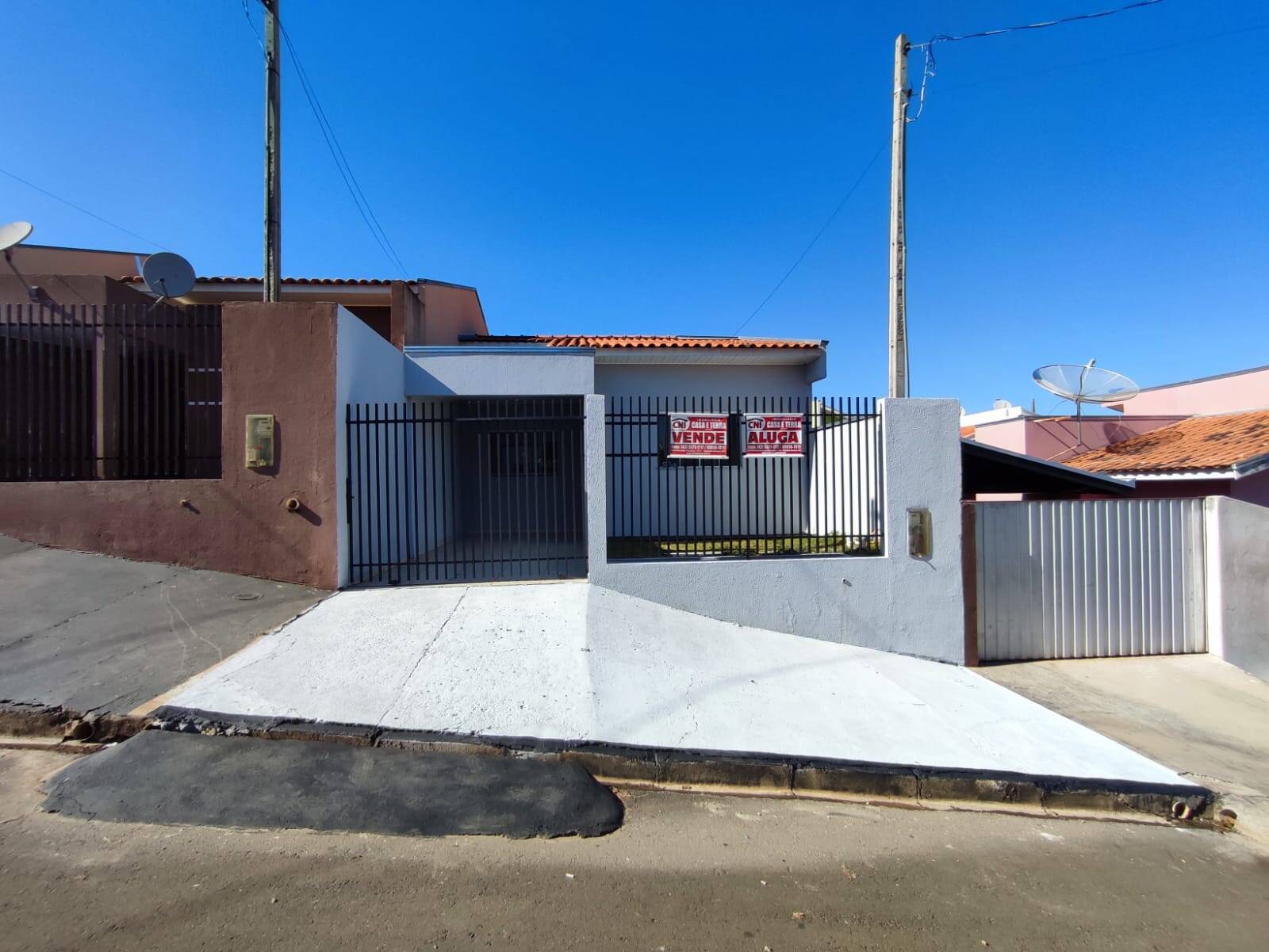 #2503 - Casa para Venda em Siqueira Campos - PR