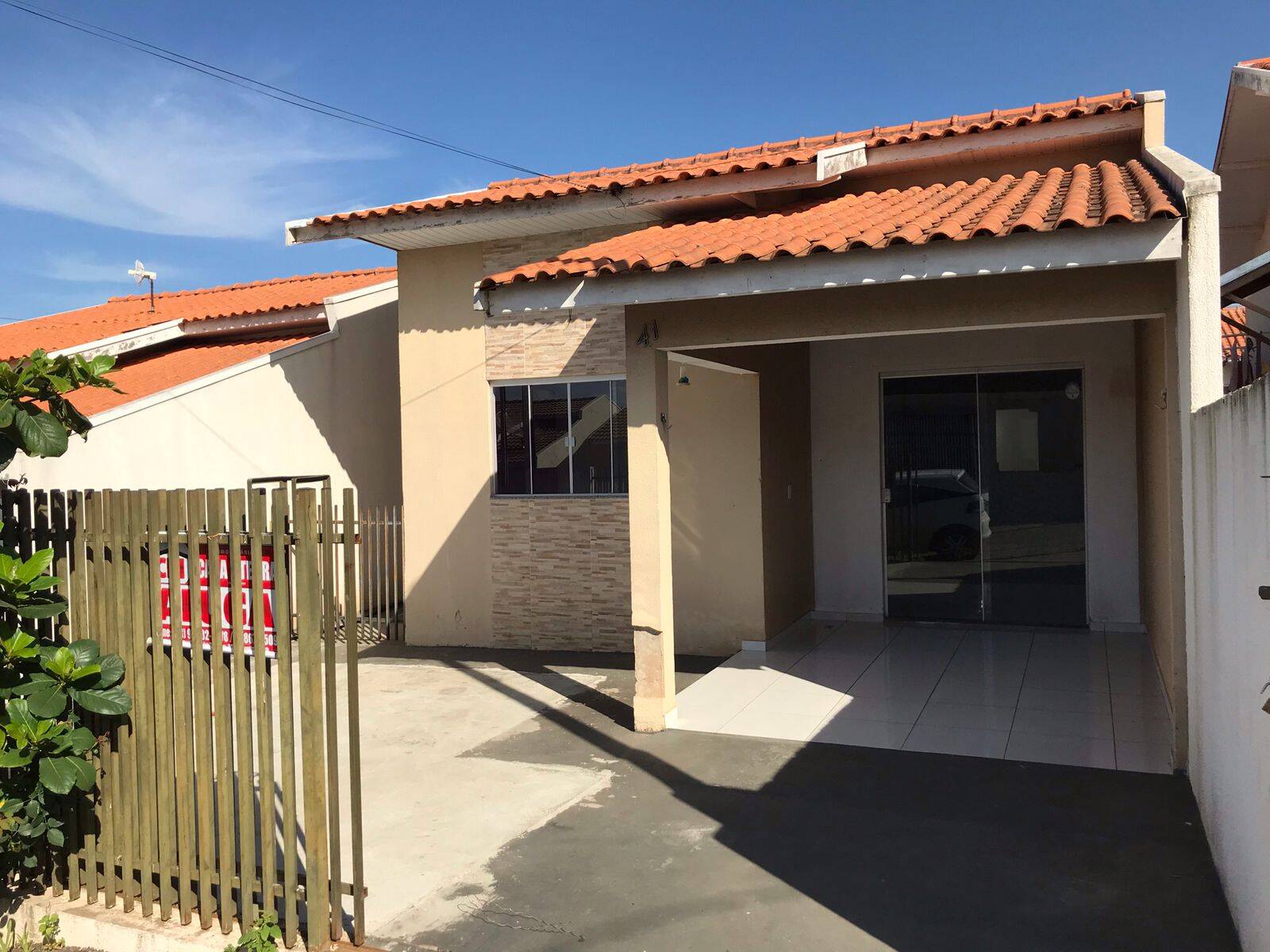 #3299 - Casa para Venda em Quatiguá - PR