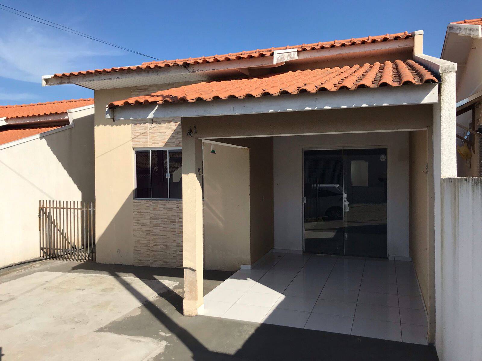 #3299 - Casa para Venda em Quatiguá - PR