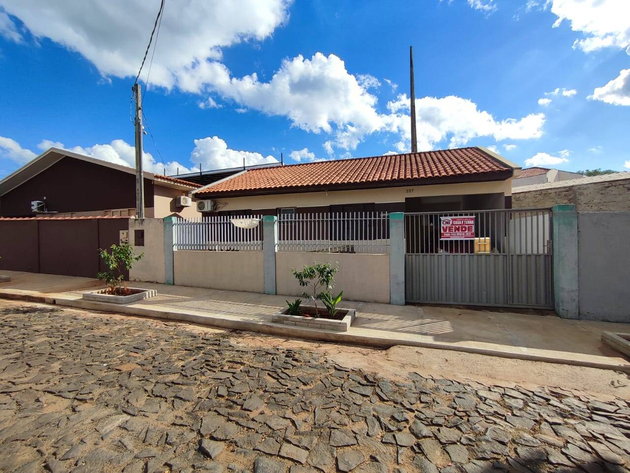 #1483 - Casa para Venda em Siqueira Campos - PR
