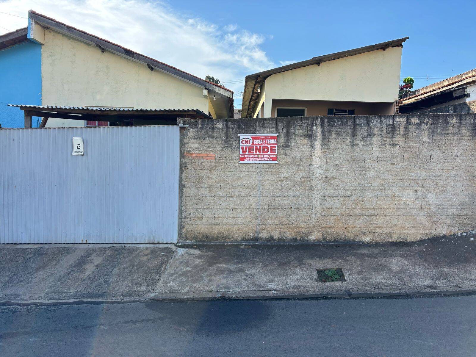 #3767 - Casa para Venda em Quatiguá - PR