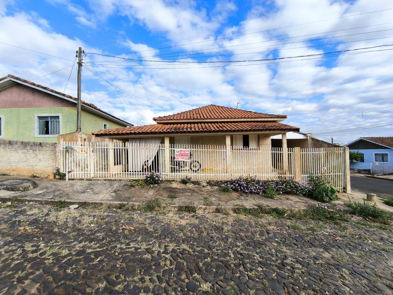 #2313 - Casa para Venda em Siqueira Campos - PR
