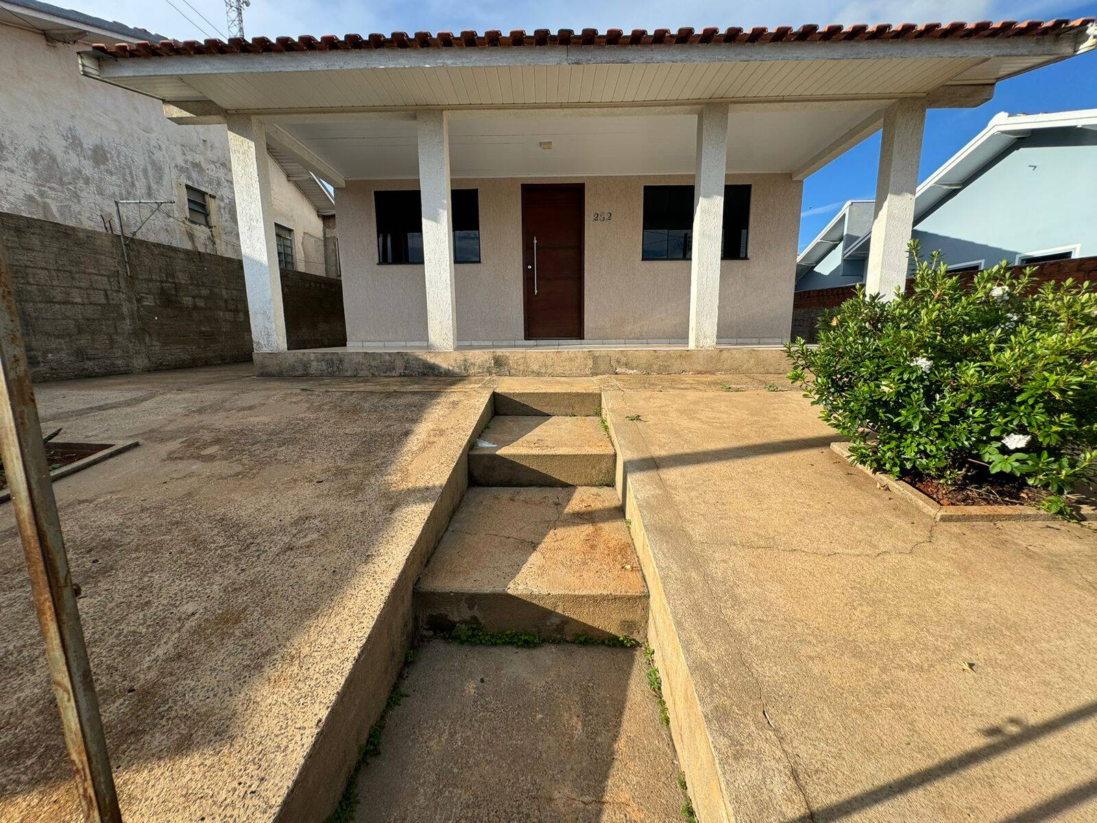 #3901 - Casa para Locação em Quatiguá - PR