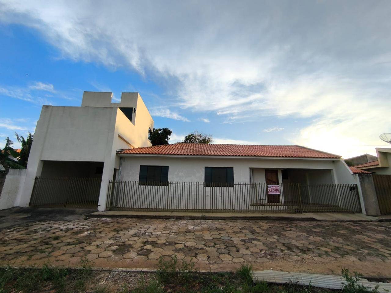 #4144 - Casa para Venda em Siqueira Campos - PR