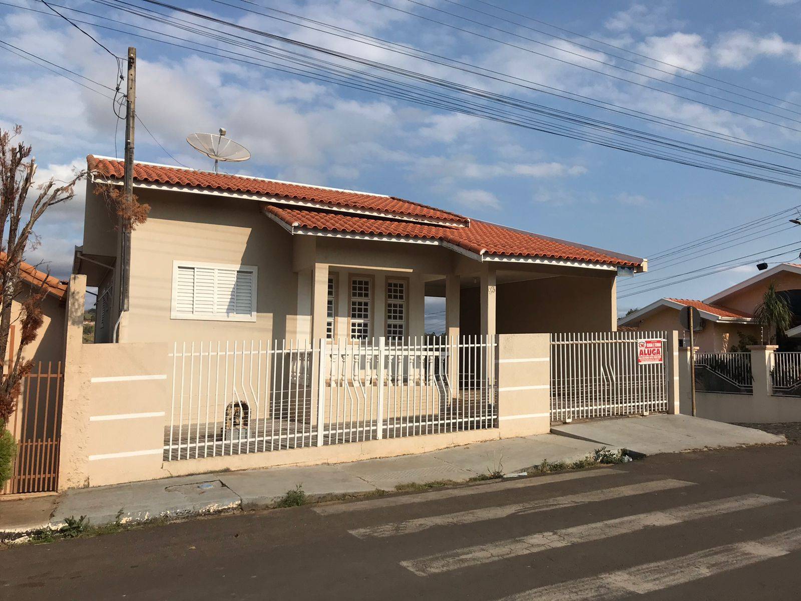 #4163 - Casa para Locação em Quatiguá - PR