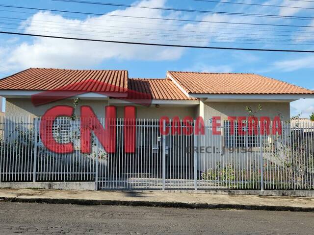 #3881 - Casa para Venda em Quatiguá - PR - 1
