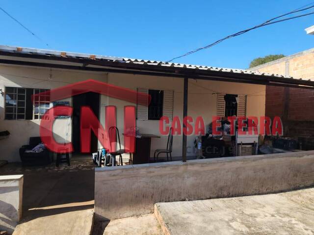 #3907 - Casa para Venda em Quatiguá - PR - 2