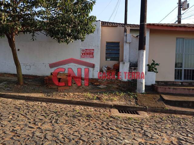 #4009 - Casa para Venda em Wenceslau Braz - PR - 2