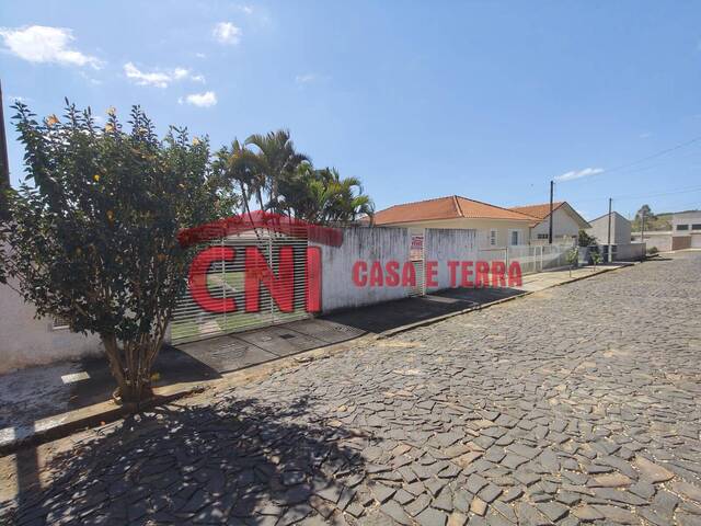 #4015 - Casa para Venda em Quatiguá - PR - 3