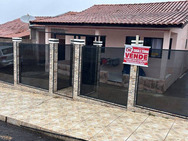 #4045 - Casa para Venda em Quatiguá - PR - 2