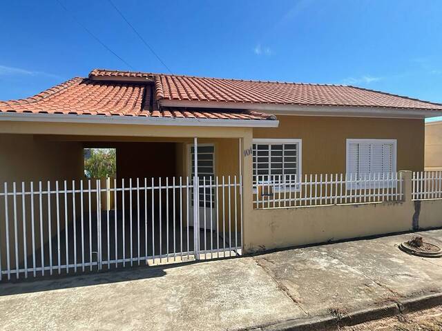#4058 - Casa para Locação em Quatiguá - PR - 1