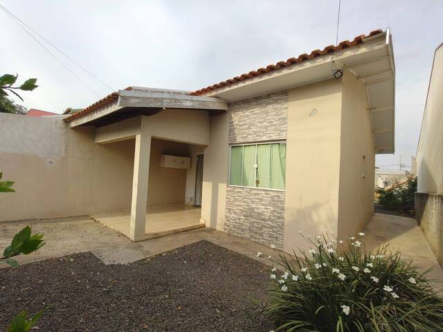 #4064 - Casa para Venda em Quatiguá - PR - 2
