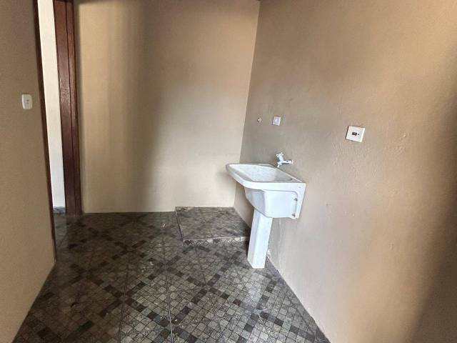 Casa para Locação em Joaquim Távora - 5