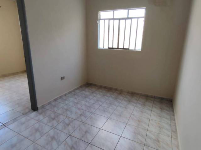 Casa para Locação em Joaquim Távora - 4