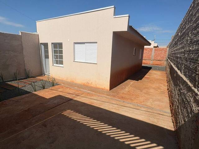 Casa para Locação em Joaquim Távora - 2