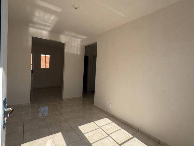Casa para Locação em Joaquim Távora - 3
