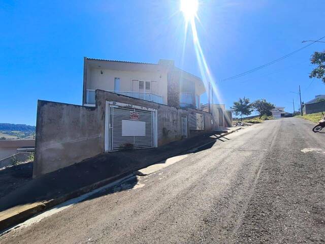#2242 - Sobrado para Venda em Siqueira Campos - PR - 3
