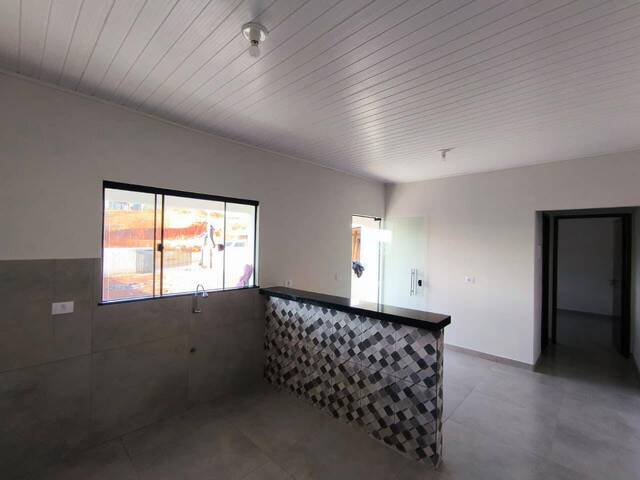 Casa para Locação em Siqueira Campos - 4