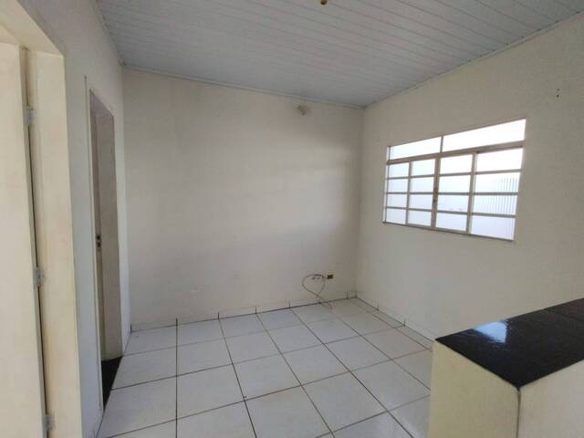 Casa para Locação em Joaquim Távora - 4