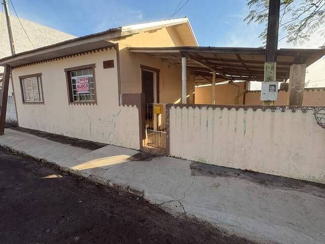 #4377 - Casa para Locação em Joaquim Távora - PR - 2