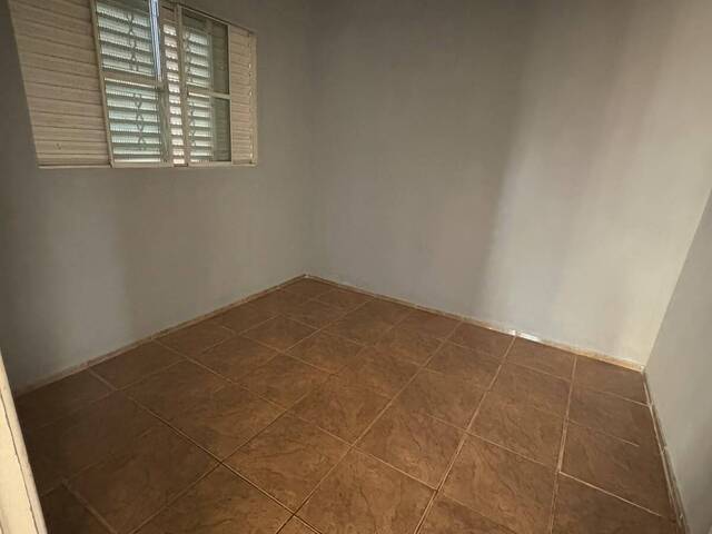 Casa para Locação em Joaquim Távora - 5